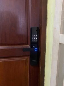 Khóa vân tay cửa gỗ tay gạt Hyundai HY-SL007