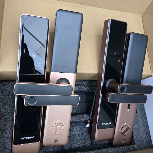 Genuine sealed authentic Hyundai fingerprint smart lock images