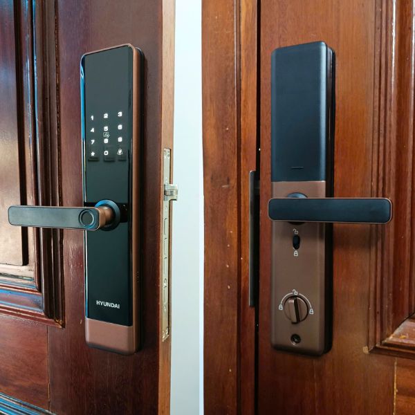 Hyundai HY-SL007 Genuine Fingerprint Lever Lock for Wood Doors